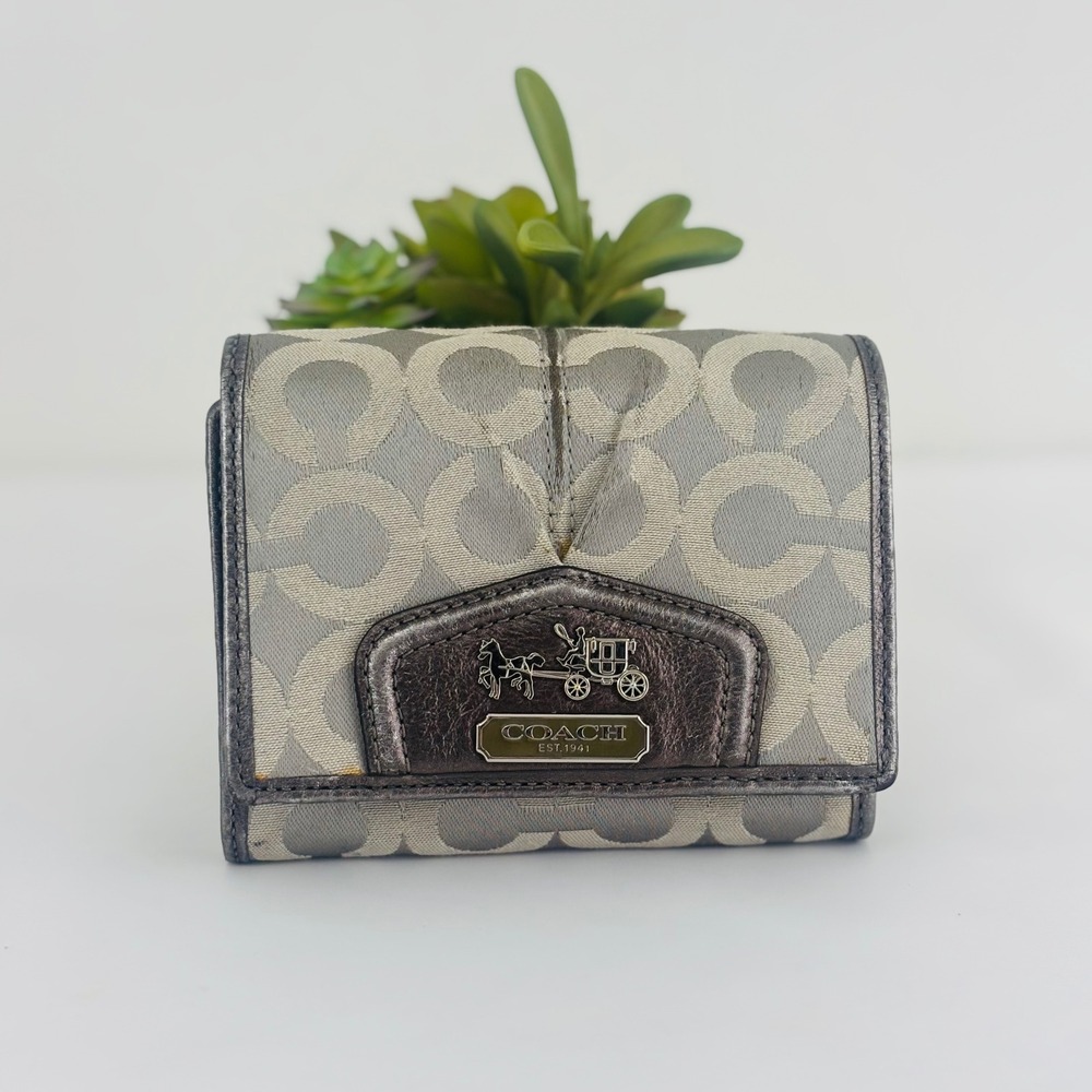Coach Signature Carriage Bifold Wallet Silver Pewter Gray Card Slots Designer